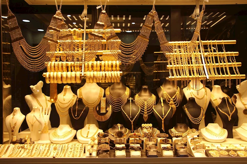 Kuyumcular: Altın daha da yükselmeden yatırım yapılmalı