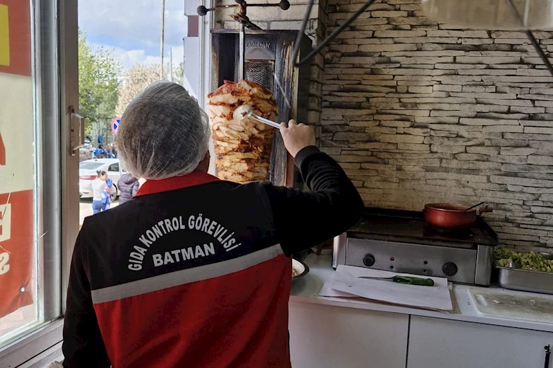 Döner satışı yapılan işletmelere denetim yapıldı