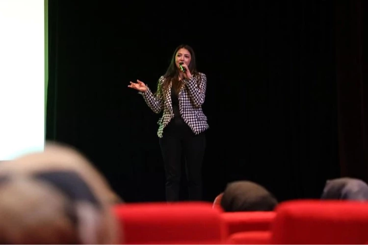 Öğretimde hikayeleştirmenin sırlarını Bursa İnegöl’de anlatıldı