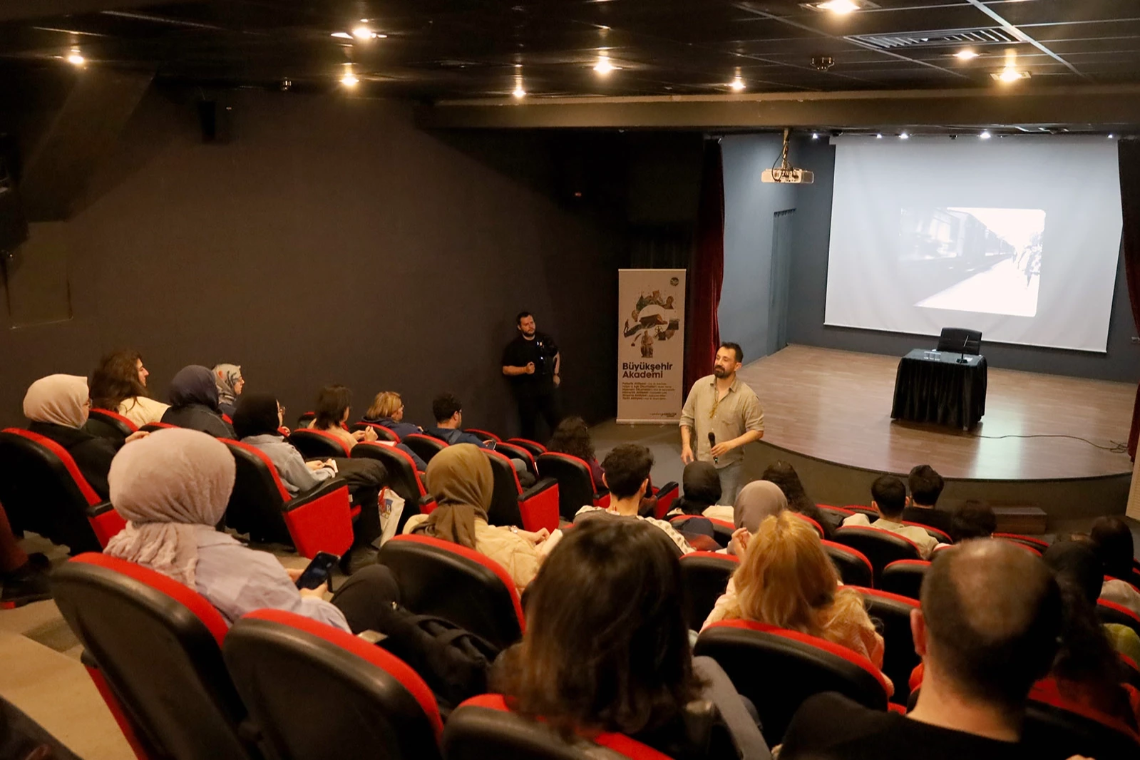 Sinema Atölyesi’nde ilk zil çaldı!