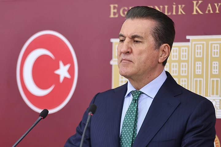 CHP’li Sarıgül: 35-40 yıllık öğretmenleri öğrencilerinden ayırmayın
