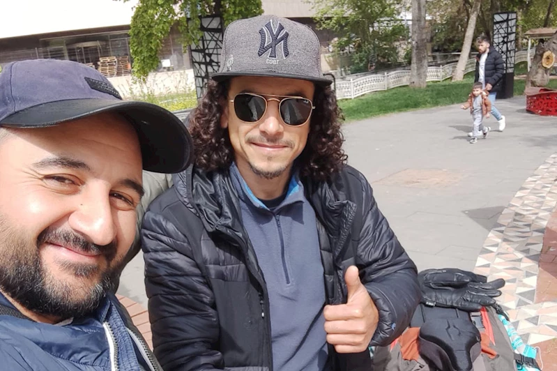 Bisikletle yola çıkan İspanyol hacı adayı Gaziantep