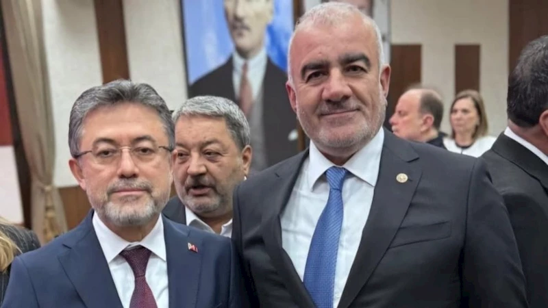 Milletvekili Özhan, zirai don mağduriyeti için Bakan Yumaklı ile görüştü 