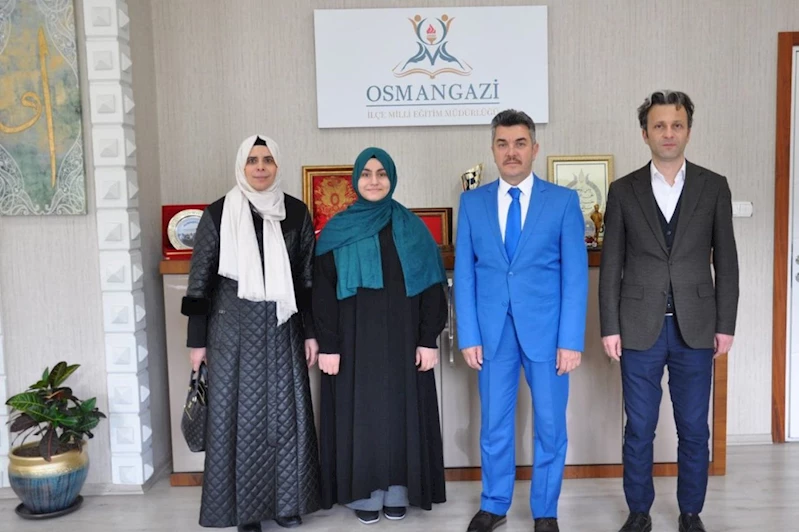 Bursalı hafız öğrenci Türkiye birincisi oldu