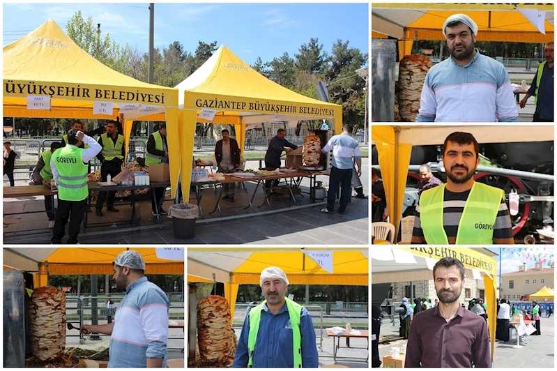 Mevlid-i Nebi etkinliğinde kermes düzenleyen Gaziantepliler: Katkımız olsun istedik