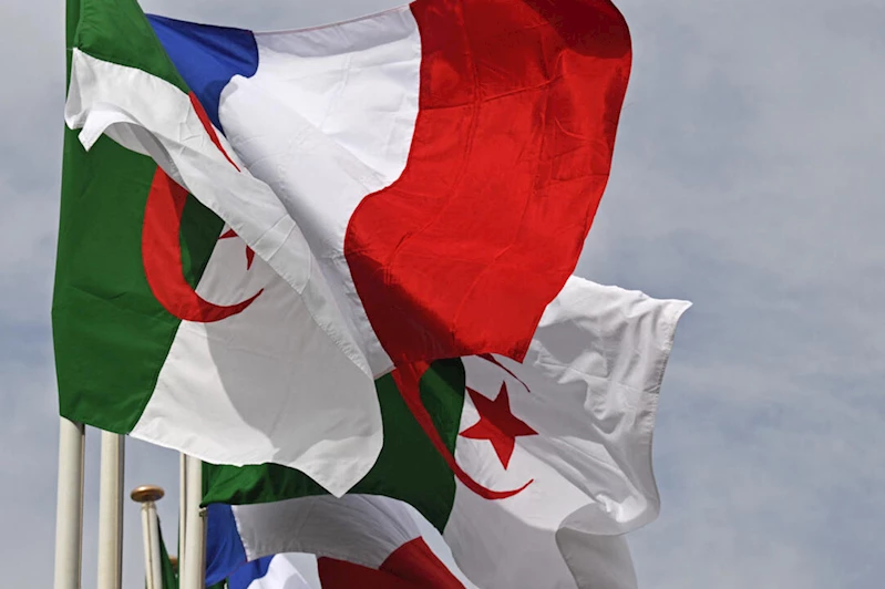 Fransa ile Cezayir arasında 