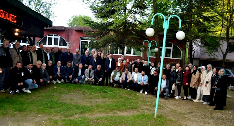 Sakarya Kızılay Şubeleri Akyazı’da Buluştu: Faaliyetler değerlendirildi, seçim süreci masaya yatırıldı 