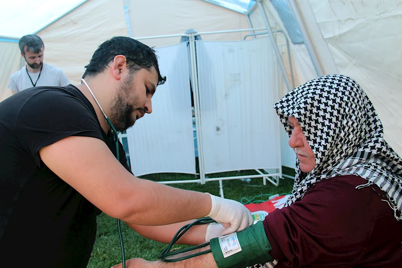 Mevlid-i Nebi etkinliğinde onlarca gönüllü sağlık çalışanı görev aldı