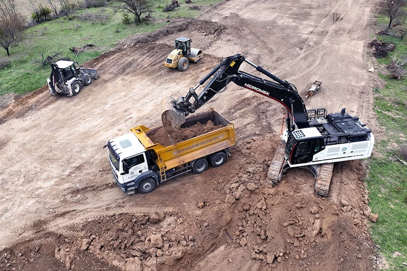 Belediye Başkanı Er, Kuzey Kuşak Yolu 2