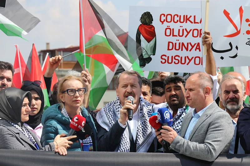 BM Türkiye Temsilciliği önünde Gazze için uluslararası protesto
