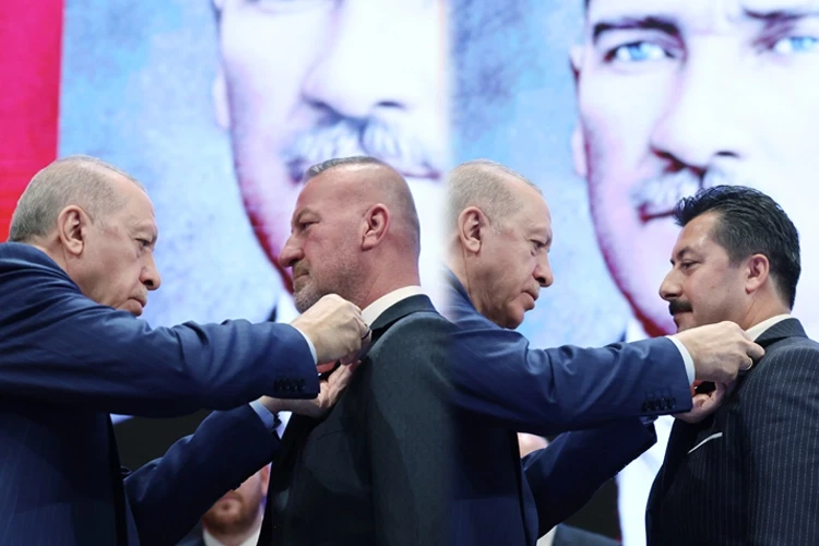 O başkanlar artık resmen AK Partili oldu! Bursa belediyelerinde İYİ Parti