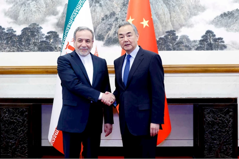 Çin ve İran, nükleer meselesi sorununu görüştü