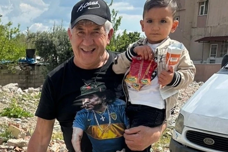 Deprem bölgesinin sessiz kahramanı: Bülent Türker