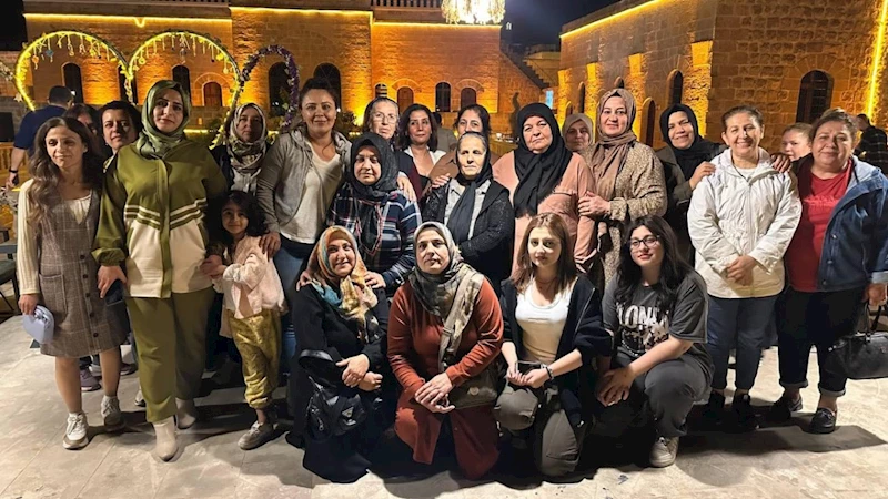 Adıyaman Belediyesi’nden depremzede kadınlara moral gezisi  - Videolu Haber