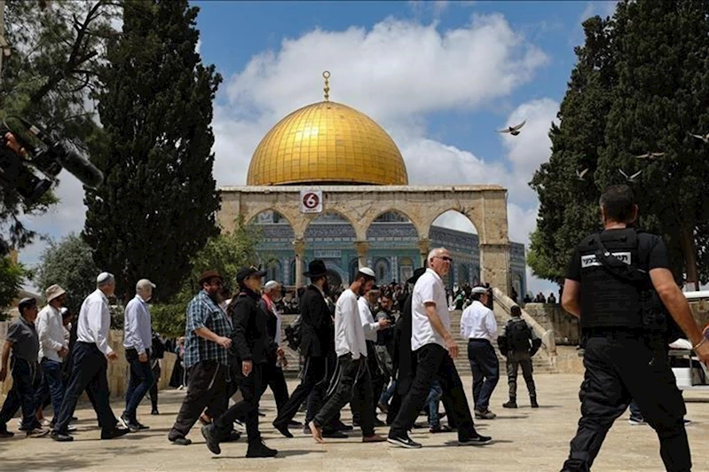 Yahudi çeteler Mescid-i Aksâ