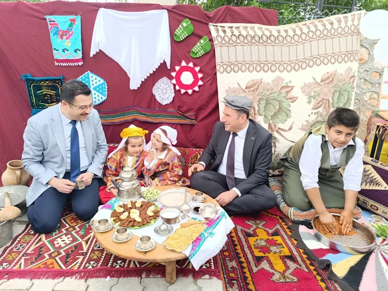 Bölükyayla Ortaokulu TÜBİTAK 4006 Bilim Fuarı’na ev sahipliği yaptı 