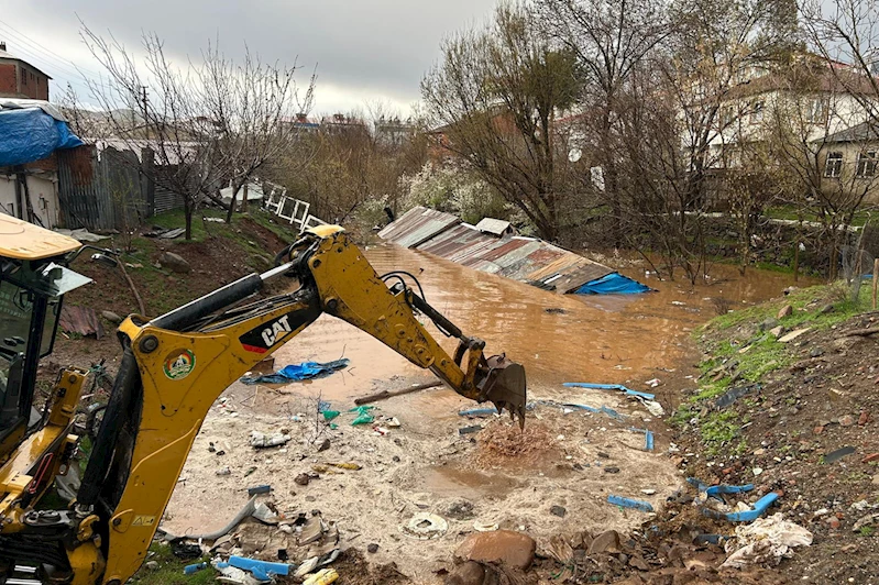 Bingöl’de yoğun yağış sele neden oldu