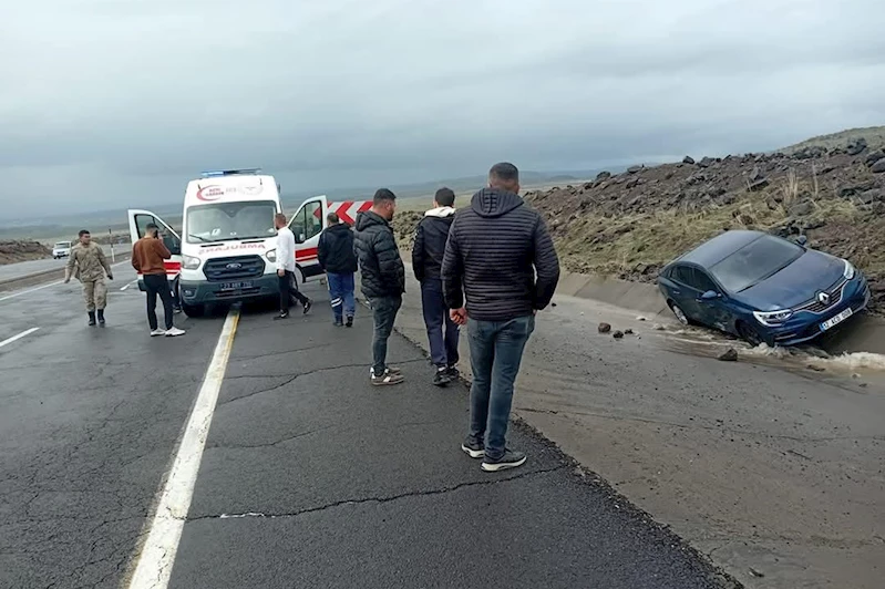 Elazığ-Bingöl kara yolundaki kazada 4 kişi yaralandı