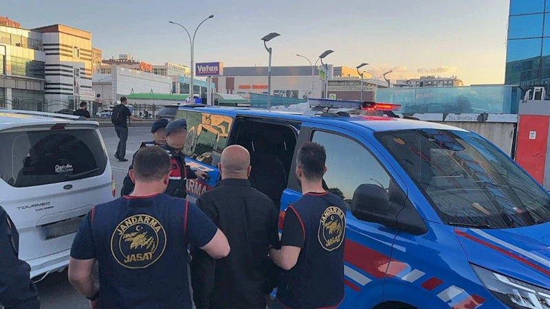 Diyarbakır’da 11 yıldır aranan hükümlü jandarma operasyonuyla yakalandı 