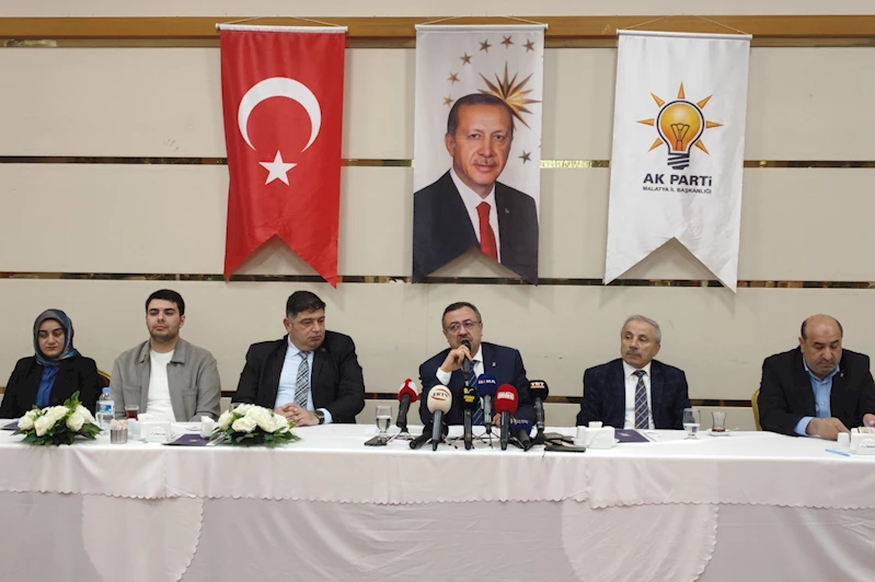 İl Başkanı Bakan: Vatandaşın işini çözmeyecekseniz, o koltukta durmayın!