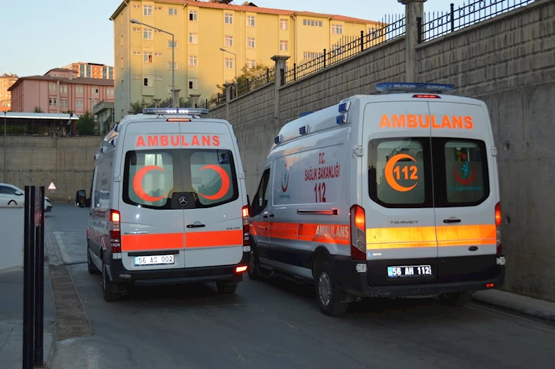 Siirt’te traktör devrildi: 1 ölü