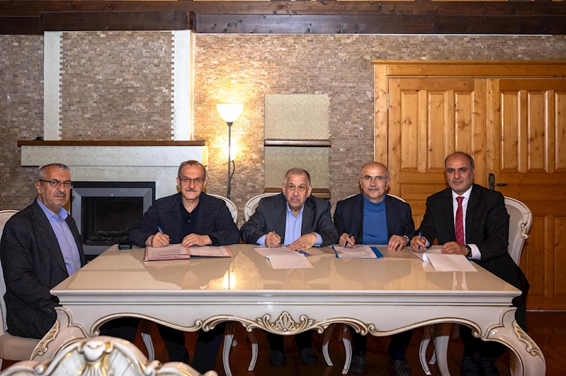 Depremde yıkılan Şehir Mezarlığı Camii Osmanlı mimarisi tarzında inşa edilecek