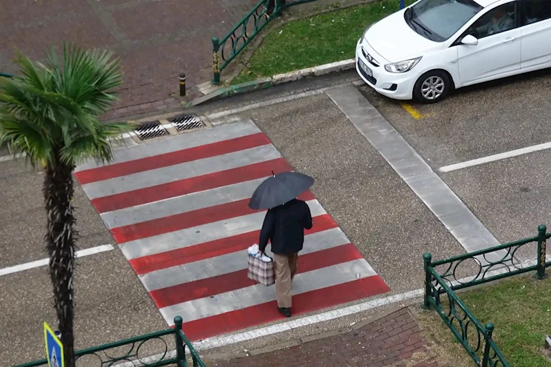 İzmir ve Ankara valiliklerinden soğuk ve yağışlı hava uyarısı