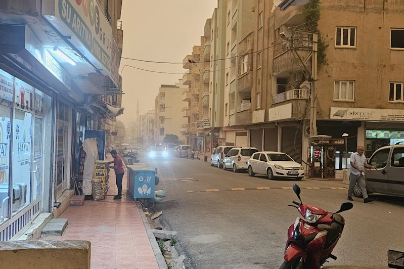 Mardin’de fırtına etkisini sürdürüyor: Ağaçlar devrildi, camlar kırıldı 