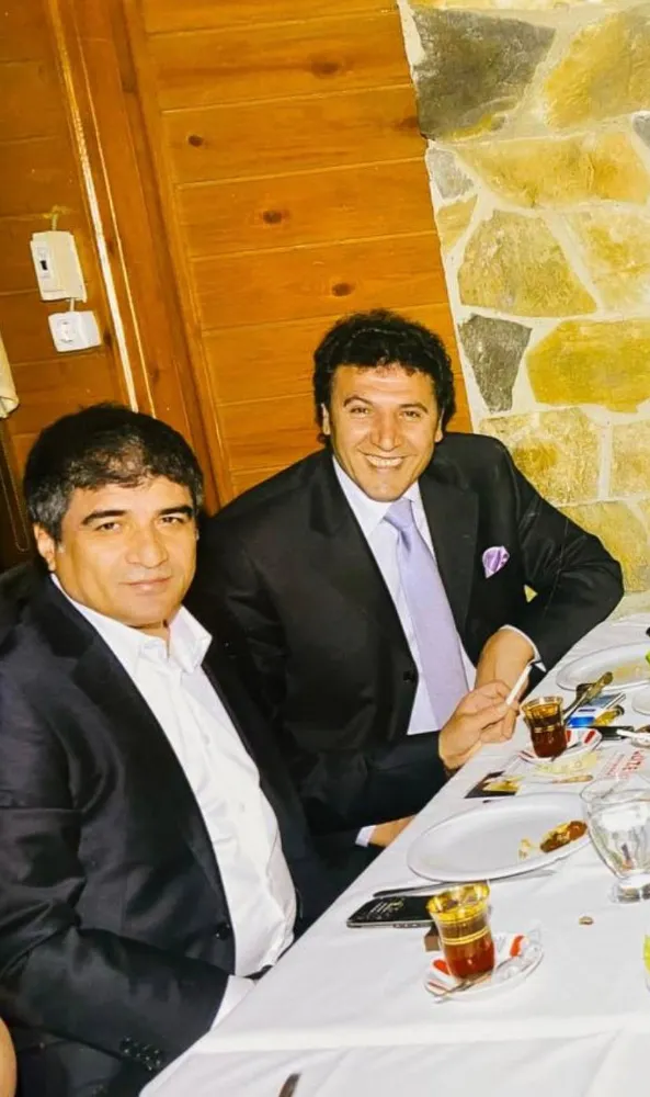 De get yalan dünya!