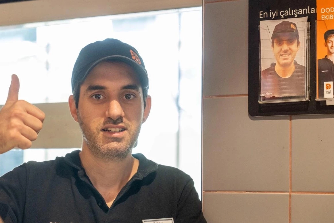 Engel tanımadı girdiği işte ayın elemanı seçildi