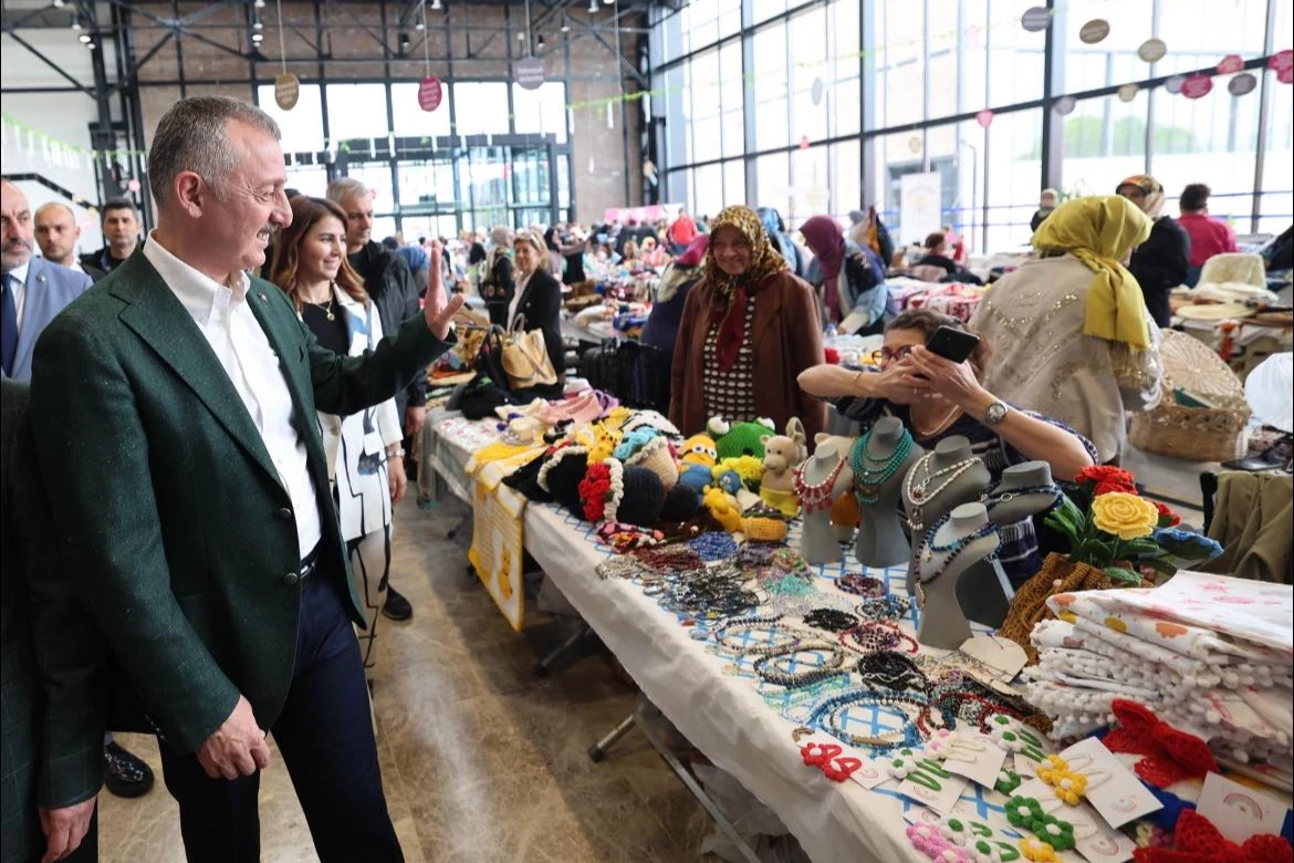 Kocaeli’den Anneler Günü’ne renkli kutlama
