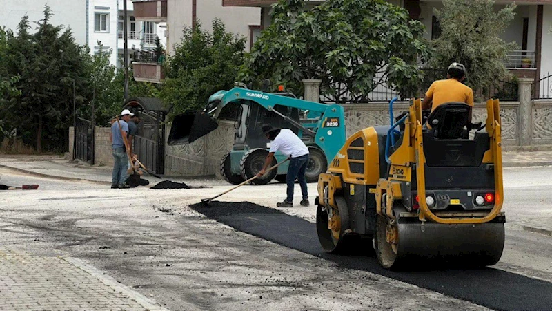 Adıyaman Belediyesi 8 mahallede yama ve dolgu çalışmalarını sürdürüyor  - Videolu Haber