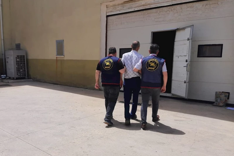 Hırsızlık suçundan aranma kaydı bulunan şahıs yakalandı