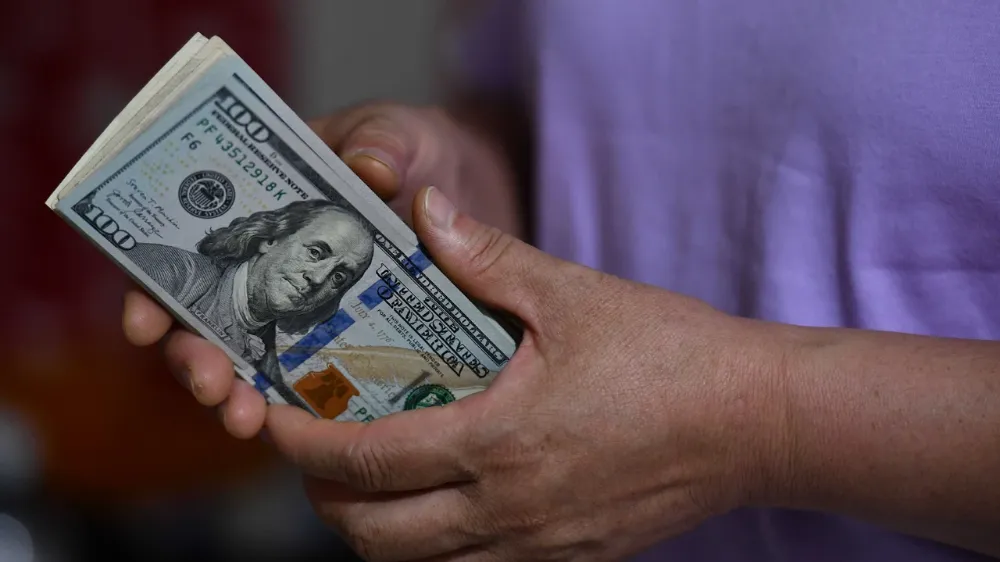 13 Mayıs 2025 Dolar, Euro, İngiliz Sterlini ve İsviçre Frangı kaç lira oldu?