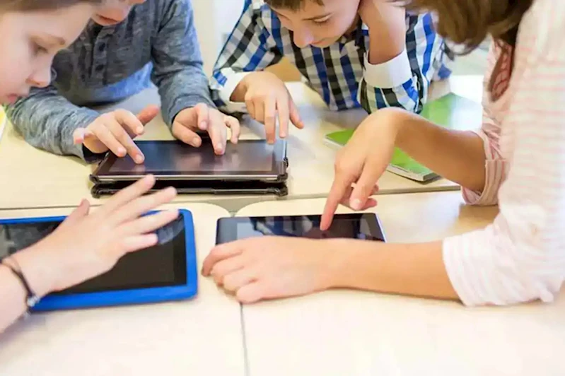 Prof. Dr. Atalay: Sosyal medya çocuklar için hak ancak aile ve devlet önlem almalı