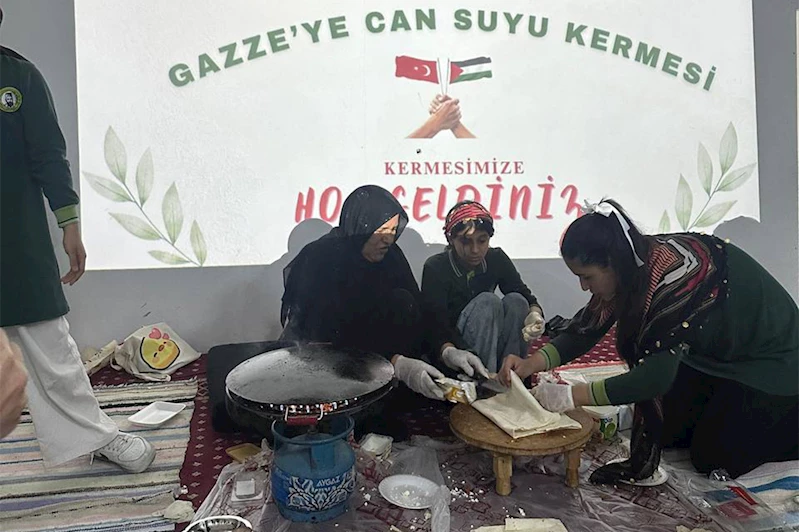 Ortaokul öğrencilerinden Gazze’ye destek kermesi