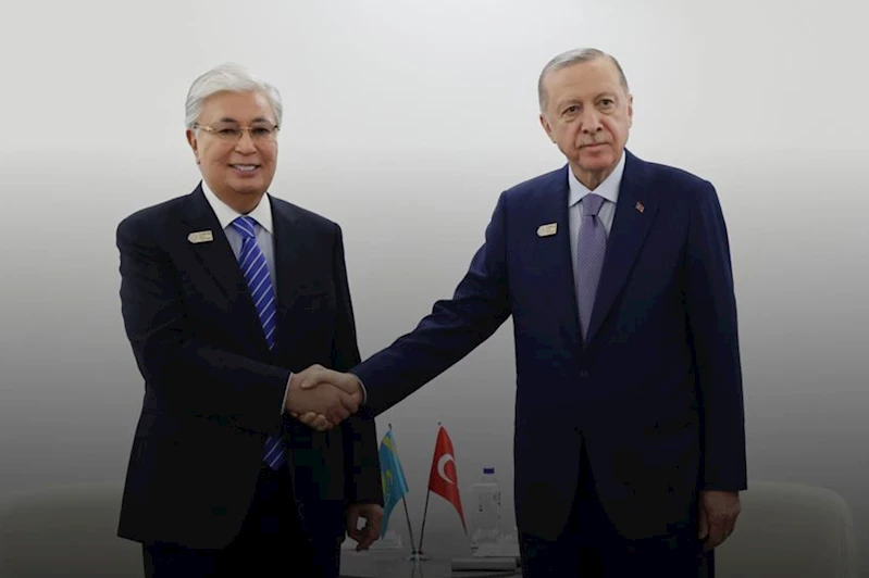 Cumhurbaşkanı Erdoğan, Kazakistan Cumhurbaşkanı Tokayev ile görüştü
