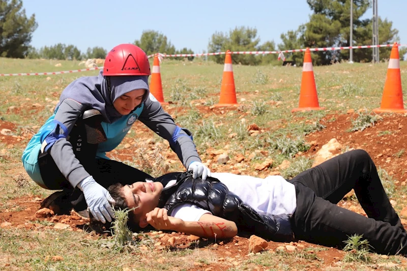 UMKE ekiplerinden gerçeği aratmayan tatbikat  - Videolu Haber