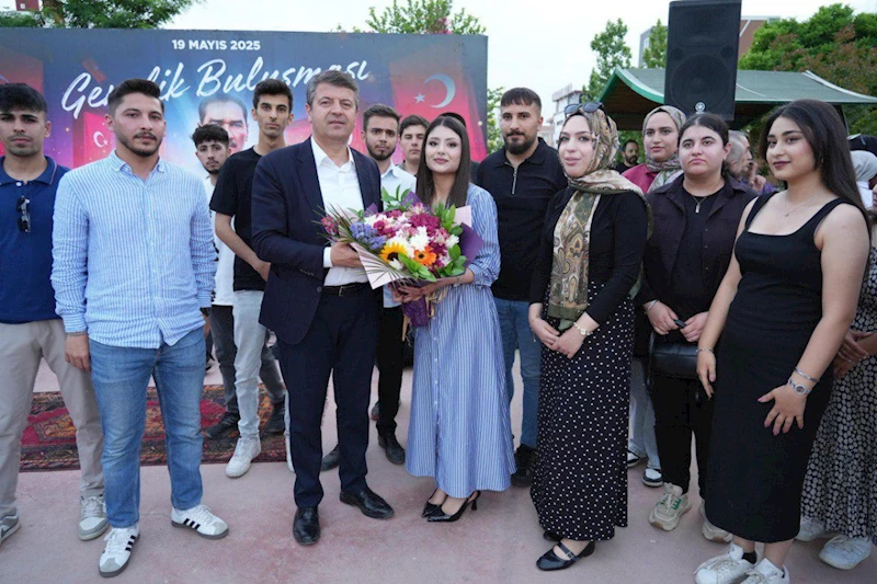 Başkan Tutdere gençlerle buluştu: ‘Adıyaman’ı Gençliğin Şehri Yapacağız’ 