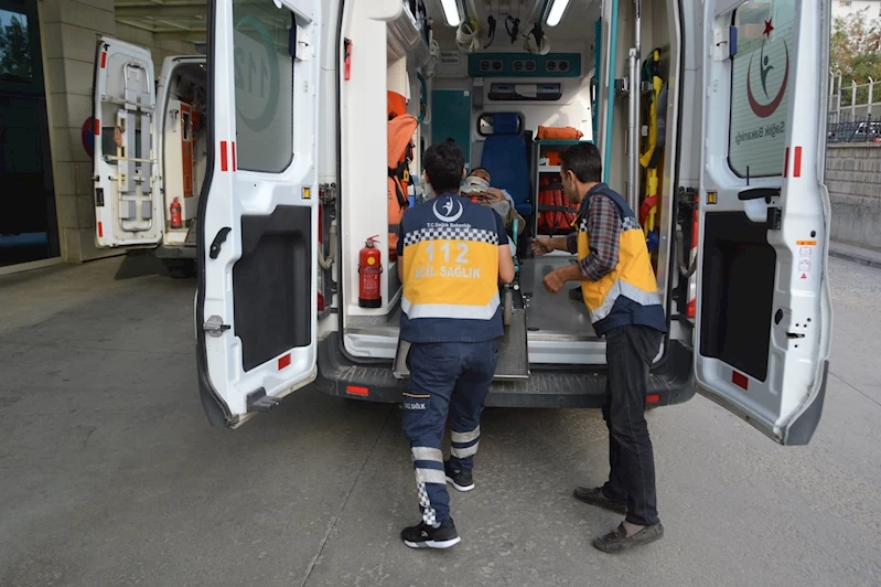 Siirt’te kontrolden çıkan otomobil takla attı: 1 yaralı