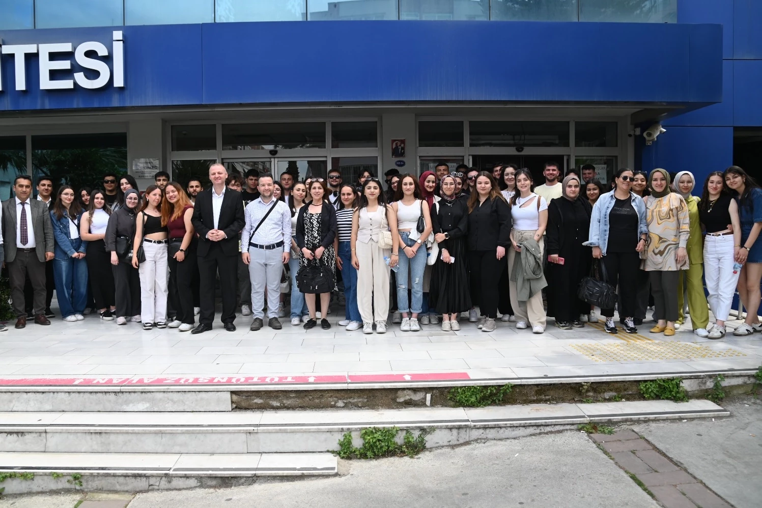 Manisa Büyükşehir’den üniversitelilere kariyer desteği