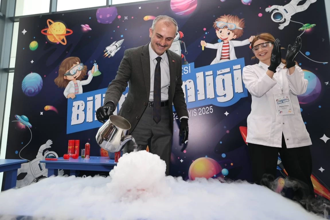 Çayırova Bilim Şenliği bilim meraklılarının markajında