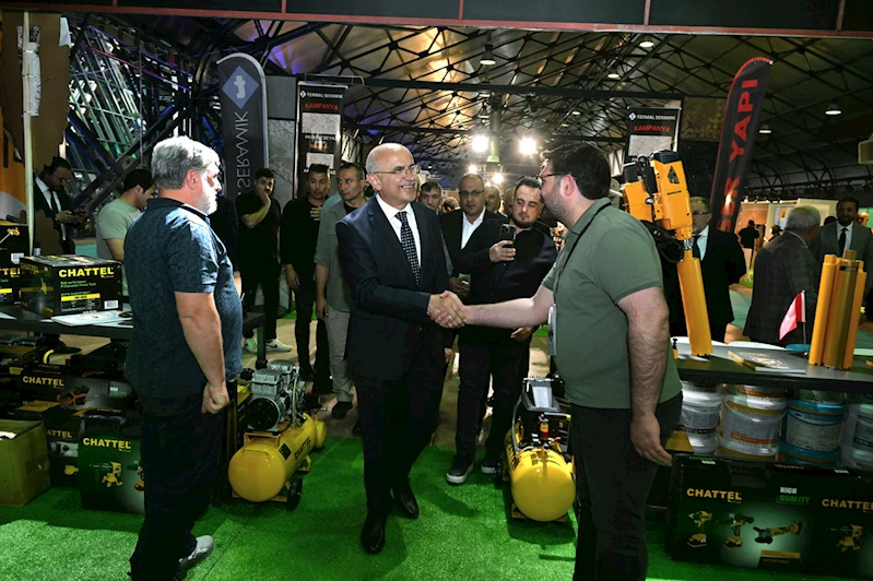 Büyükşehir Belediye Başkanı Er: Fuarlar bölgemizin kalkınması için büyük önem arz ediyor
