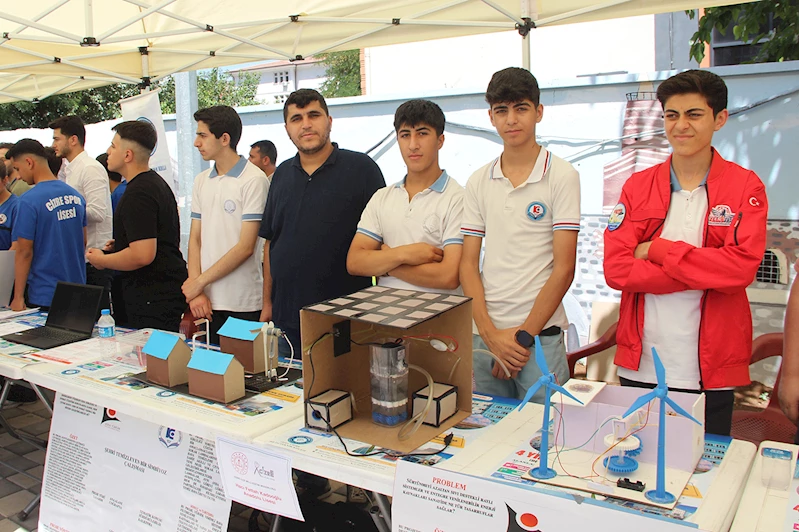 Cizre’de öğrenciler “Geleceğin Dâhileri Bilim Projesi”nde yarıştı
