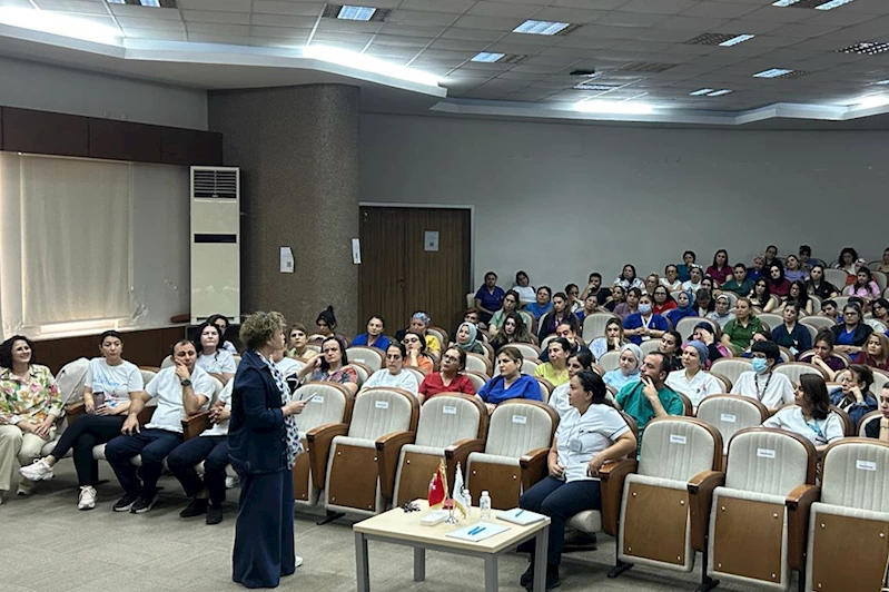 Balcalı da sağlık çalışanlarına aşı eğitimi