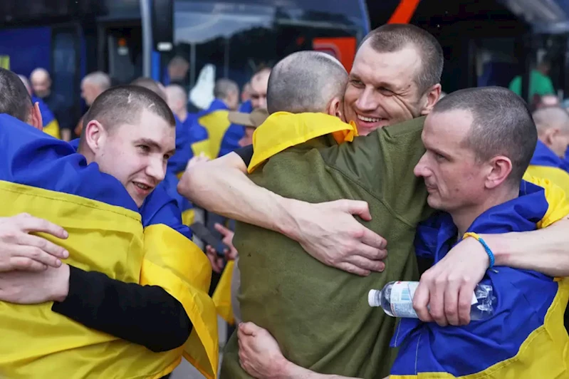 Rusya ve Ukrayna arasında karşılıklı esir takası