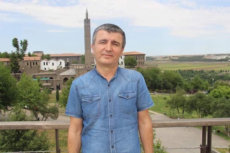 Dr. Arafat Yaz: İslam’la tanışan halklar büyük gelişim gösterdi