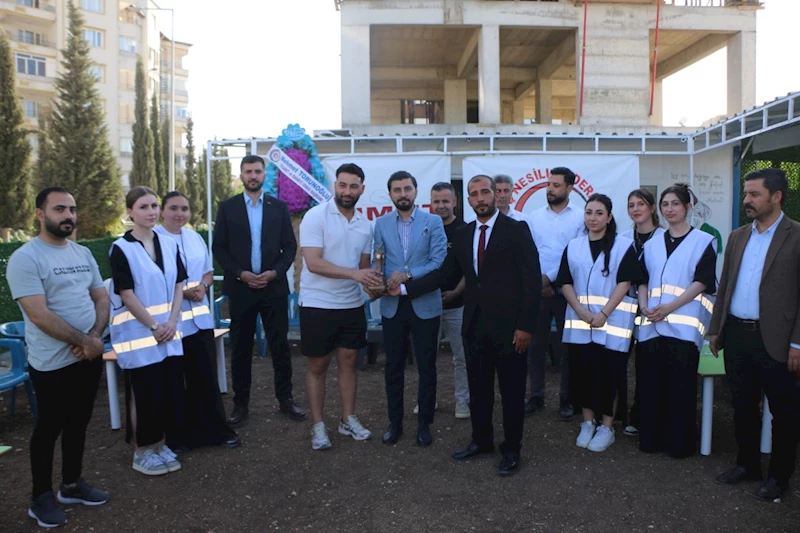 Genç Nesiller Derneği’nin Adıyaman’daki konteyner yerleşkesi açıldı: Hollanda’dan Umut Işığı  - Videolu Haber