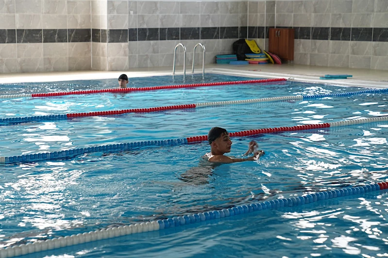 Battalgazi Belediyesi yüzme kurslarına yoğun ilgi