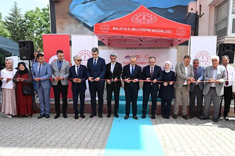 Malatya Valisi Yavuz: Eylül itibariyle, deprem öncesine kıyasla yüzde 25 daha fazla dersliği hizmete açmış olacağız